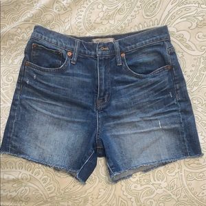 Madewell High-Rise Denim Short in Glenoaks Wash